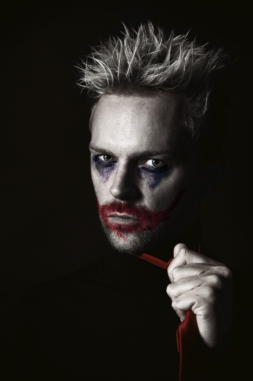 Wie erkennen Sie emotionale Vampire vor dem ersten Kontakt?
